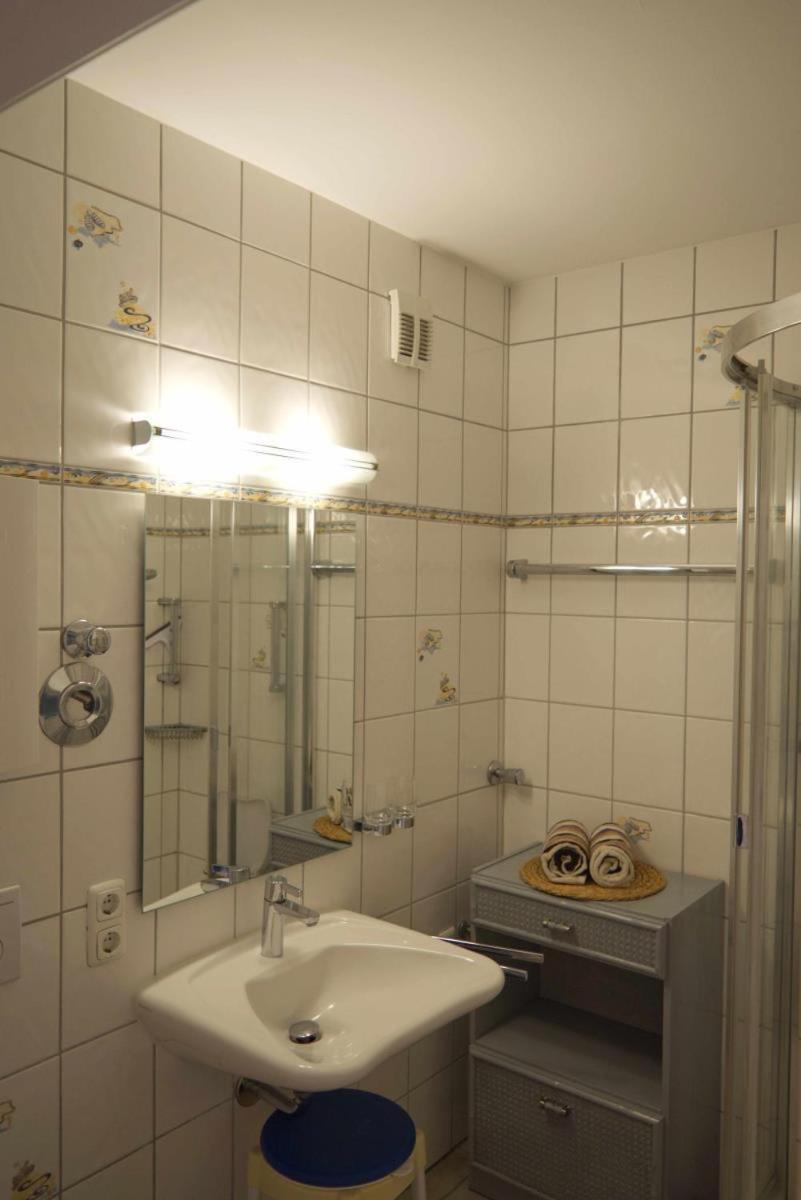Inselblume 80 - Gemuetliche Ferienwohnung, Blick Auf Die Fehmarnsundbruecke Burgtiefe auf Fehmarn Екстер'єр фото