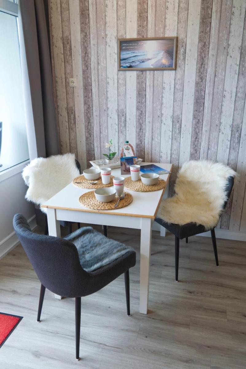 Inselblume 80 - Gemuetliche Ferienwohnung, Blick Auf Die Fehmarnsundbruecke Burgtiefe auf Fehmarn Екстер'єр фото